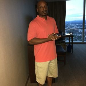 Meet your Posher, Dewayne